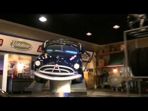 Cars Land: The Rides - Radiator Springs Racers смотреть онлайн