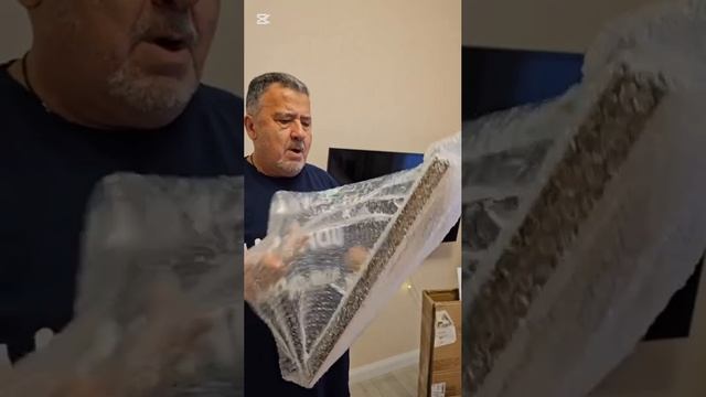 ПОДАРОК ОТ ДРУЗЕЙ смотреть онлайн