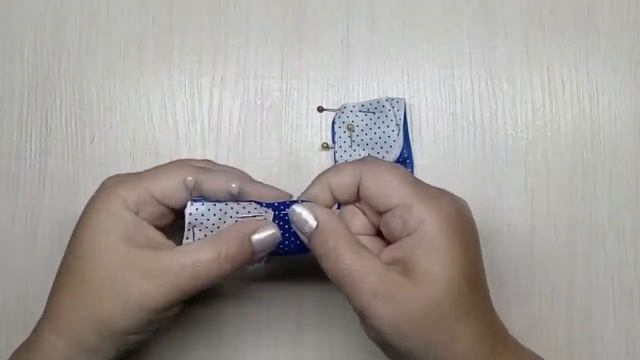 Шикарные школьные банты с подвеской смотреть онлайн
