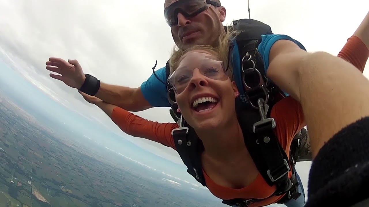ALPHA SKYDIVING CENTER - TANDEM SKYDIVE смотреть онлайн