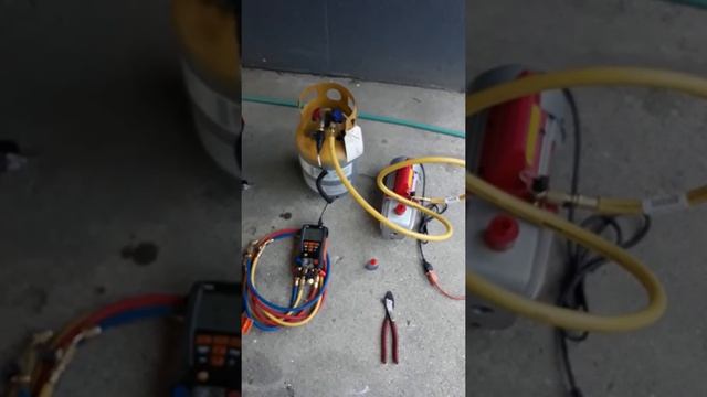 Testo 557 Vacuums Recovery Tank.