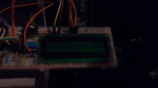 Atmega8+DS1307+DHT11+HD44780 LCD = mały projekcik смотреть онлайн