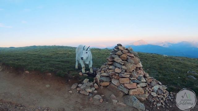 Mt Bierstadt Hike | Colorado 14ers Summit Peaks and Mountains | With Nature Sounds смотреть онлайн