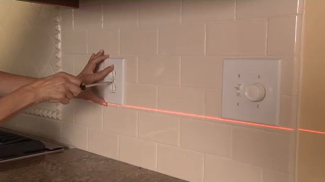HouseSmarts Cool Tools "Skil Cross Line Laser Level" Episode 98 смотреть онлайн