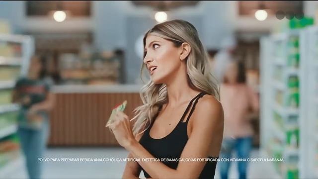 Candela y Oscar Ruggeri en la publicidad de jugos BC 0 calorías - Octubre 2021 смотреть онлайн