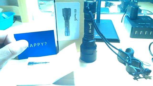 Thorfire C8s 900 Lumen Flashlight