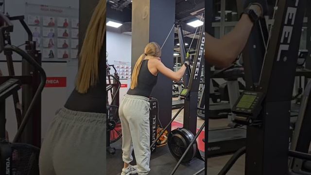 Ручкина Анастасия, Тф Королёв, член клуба, 1600м