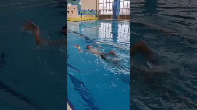 мои соревнования по плаванию.