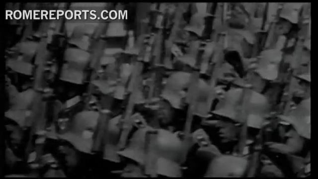 Biography of Antoine de Saint-Exupéry shows that he was in search for God смотреть онлайн