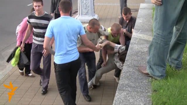 Плошча Якуба Коласа. Менск, 13 ліпеня смотреть онлайн