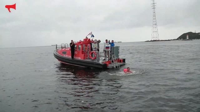 Суточный заплыв в открытой воде "Русская кругосветка" прошёл во Владивостоке смотреть онлайн