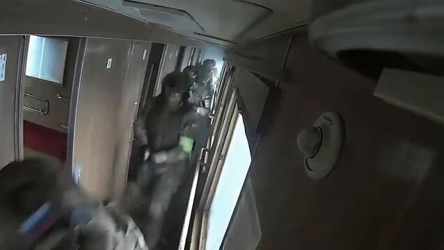 This is How Russian FSB special forces storm a train during an exercise.Russia смотреть онлайн