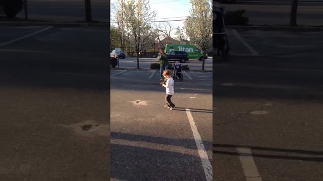 #lipsyncbattle "shut up and dance with me" Monsters Kids смотреть онлайн