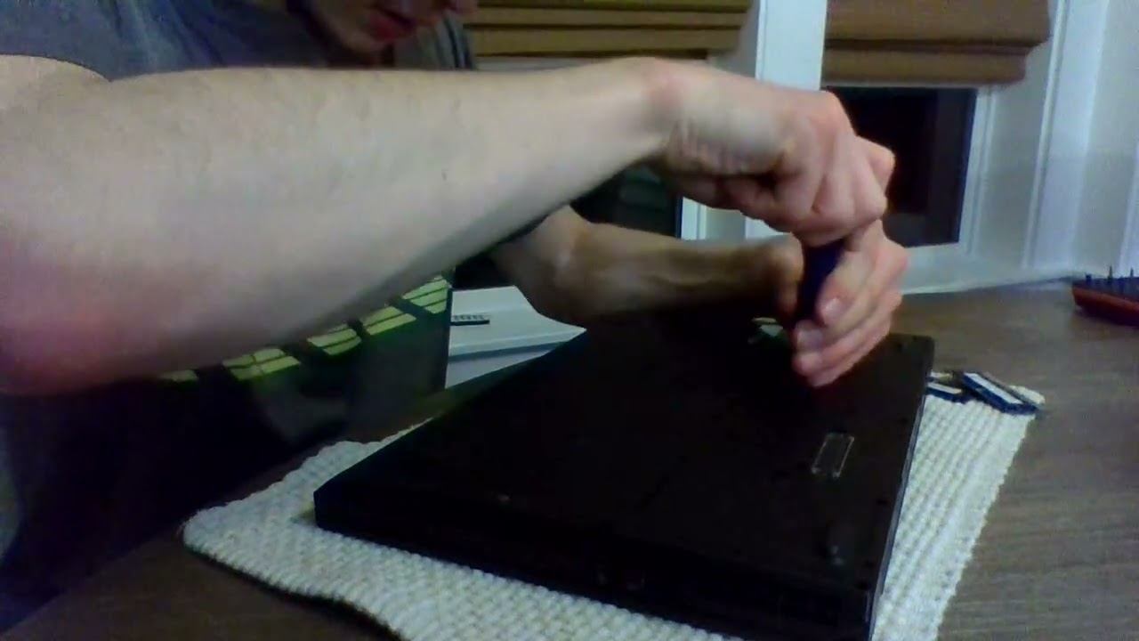 Lenovo Thinkpad T420s RAM And SSD Replacement