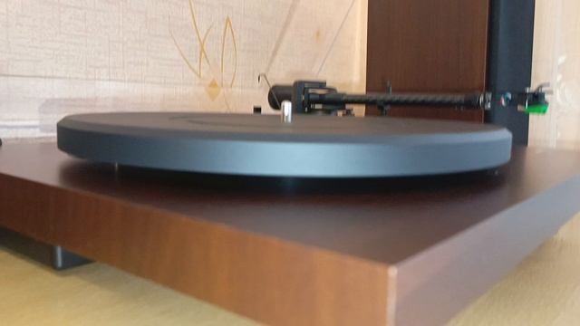 Обзор винилового проигрывателя Lenco LS-600WA смотреть онлайн
