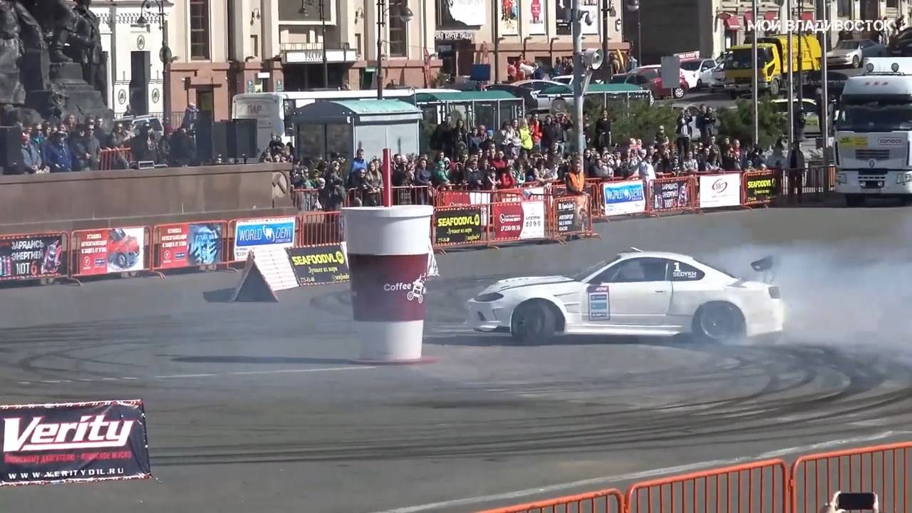 Дрифт-шоу DSL Drift Shifters во Владивостоке (фрагмент 1). смотреть онлайн