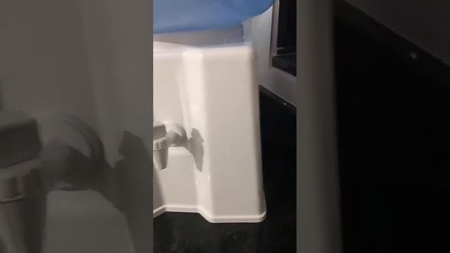 Suporte para Galão de Água Mineral: Diga Adeus ao Esforço e Desfrute de Água Fresca com Praticidade смотреть онлайн