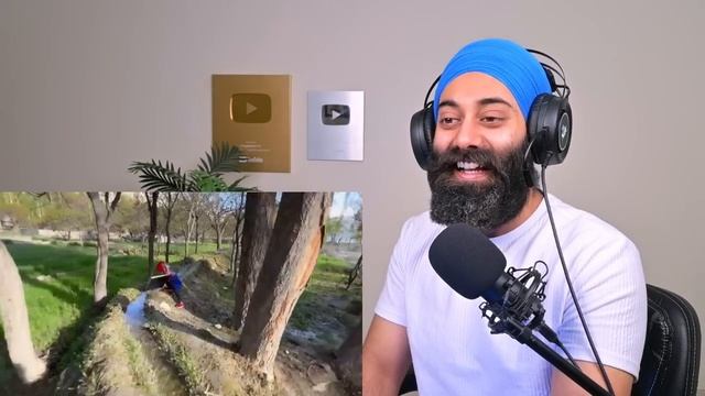 Shiraz & Muskan Vlog Reaction | Golden Play Button Celebration With My Villagers | PunjabiReel TV смотреть онлайн