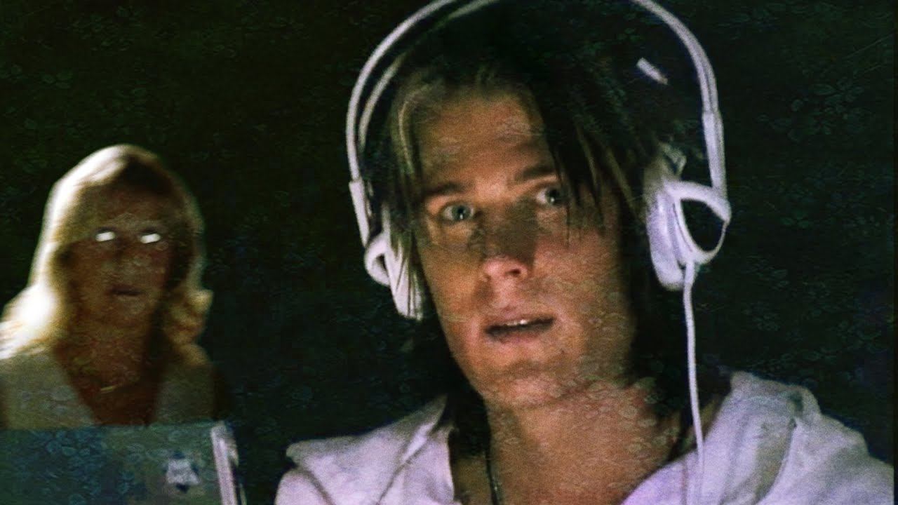 Basshunter is telling his mum that he is playing Dota for an hour смотреть онлайн