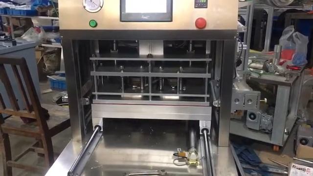 CPET Tray Vacuum Sealing With Gas Flushing , Modified Atmosphere Packing Machine смотреть онлайн