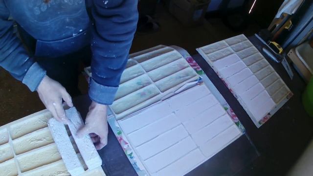 гипс пешеланский заливаю гипсовые декоративные кирпичинки плитки для отделки ремонта помещений смотреть онлайн