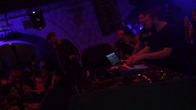 Fritz Kalkbrenner (end of set) @ Faust (Paris - FR) - 25/11/2017 смотреть онлайн