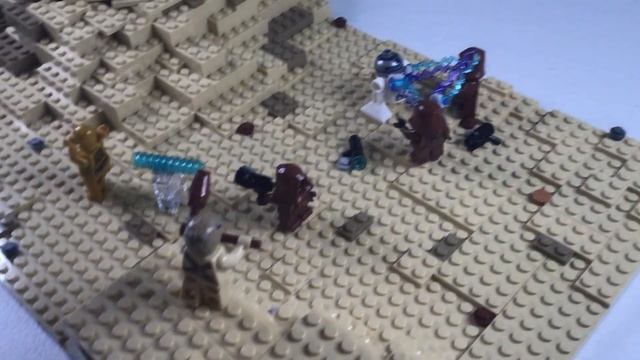 R2D2 And C3PO On Tatooine Lego Star Wars MOC смотреть онлайн