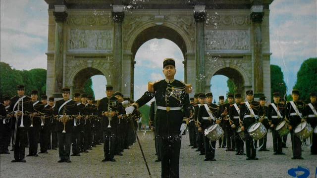 1) Batterie-Fanfare de la Garde Républicaine de Paris - Adjudant-Chef Adrien Giraud смотреть онлайн