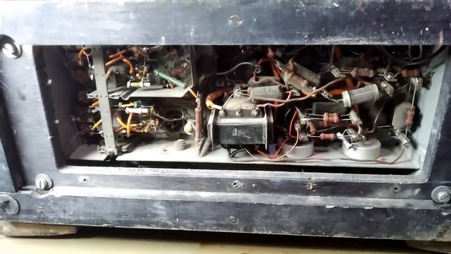 1- Radio PHILIPS BE492A. Receptor de radio a válvulas. смотреть онлайн