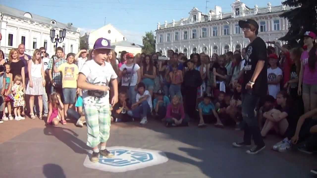 Валера Ватузов VS John - Отборочные Hip-Hop 1 круг - Пропечатай стиль 2013 смотреть онлайн