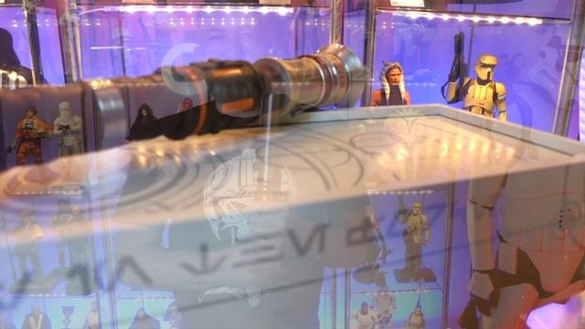 NEW Cal Kestis Jedi Survivor Legacy Lightsaber Star Wars Galaxys Edge Review | Is it worth it? смотреть онлайн