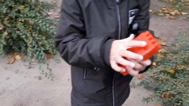 Проводил испытание нового пистолета. Когда искал пульки от него, нашёл такое! смотреть онлайн