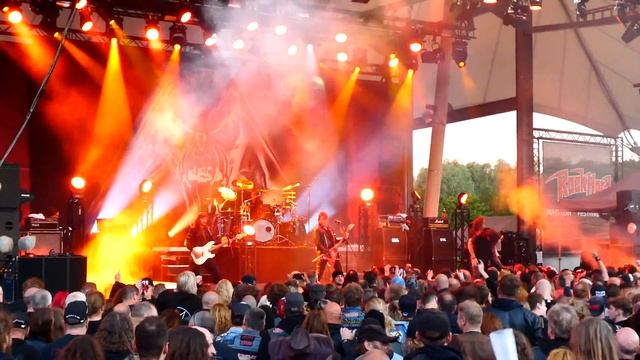 Gamma Ray - Land Of The Free / Man On A Mission LIVE @ Rock Hard Festival 08.06.2019 смотреть онлайн