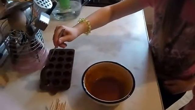 Продолжение как легко и просто сделать леденцы смотреть онлайн
