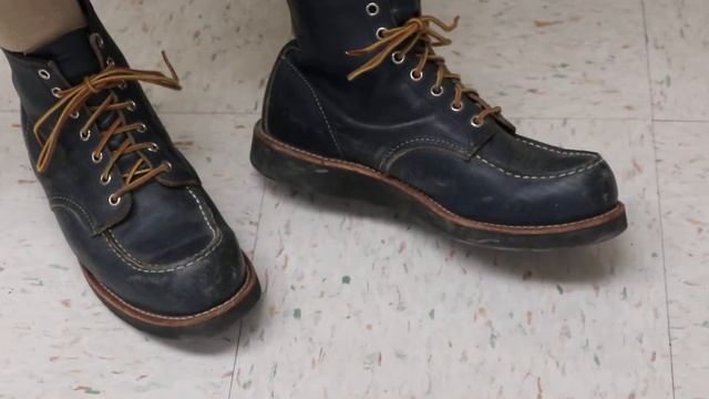 Red Wing 8853 Indigo Portage 6" moc toe boot with Black wedge crepe sole смотреть онлайн