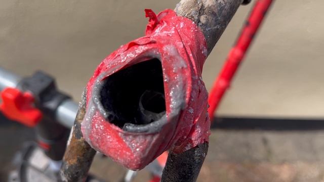 How to Remove a Seized Seat Post using Caustic Soda смотреть онлайн