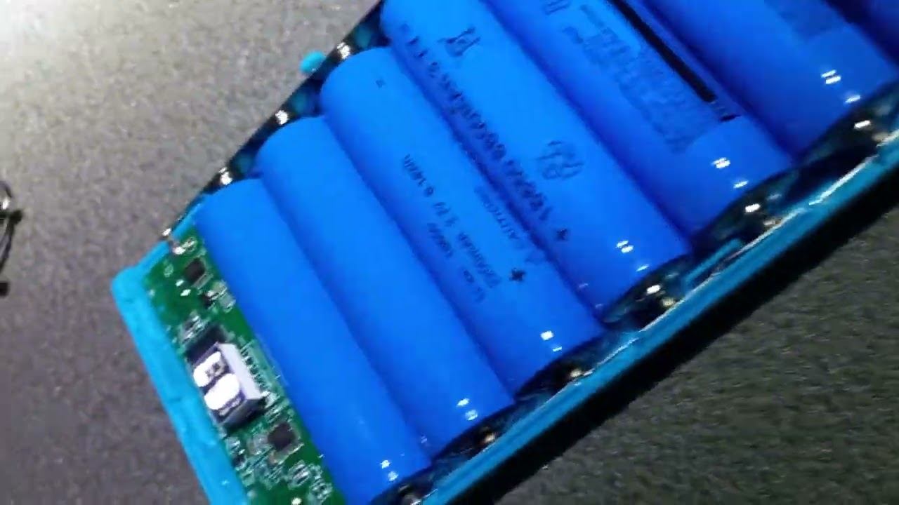 ПоверБокс. Собири сам-себе павербанк 8х2200=17600 или 8х5000=40000. смотреть онлайн