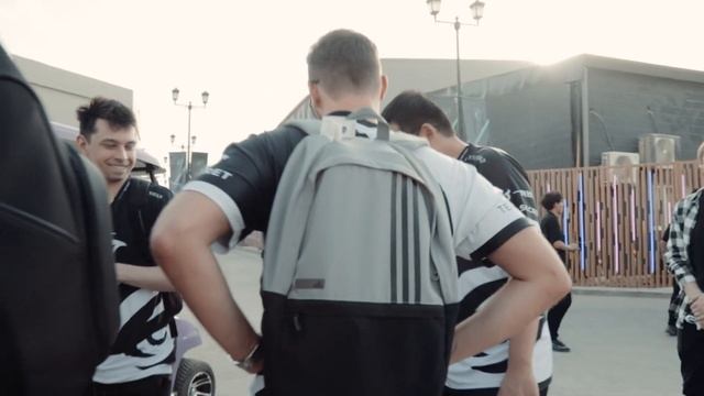 RESO BUFF? SECRET DOTA 2 DOMINATES THE MAIN STAGE! | RIYADH MASTERS DAY 2 VLOG смотреть онлайн