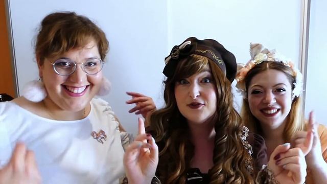 Classic Lolita Transformation avec Lyne et Caly (English subtitles) смотреть онлайн