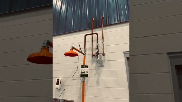 eye wash and shower. Proper installation inspection. смотреть онлайн