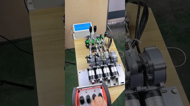 4 Joystick 8-35v Cranes hydraulic valve wireless motor remote control#crane #automobile смотреть онлайн