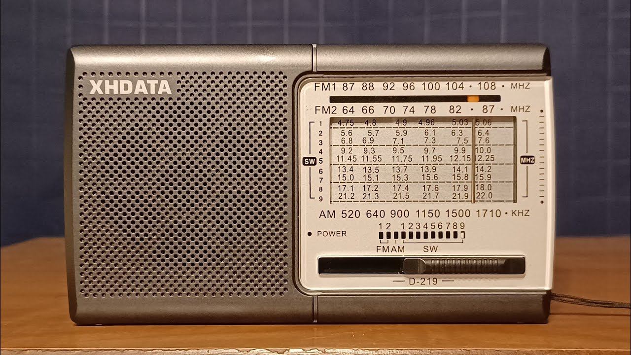 XHDATA D-219 High Sensitivity 11-Band Receiver