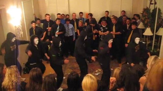 Sigma Nu Zeta Kappa Serenades @ Kappa Kappa Gamma смотреть онлайн