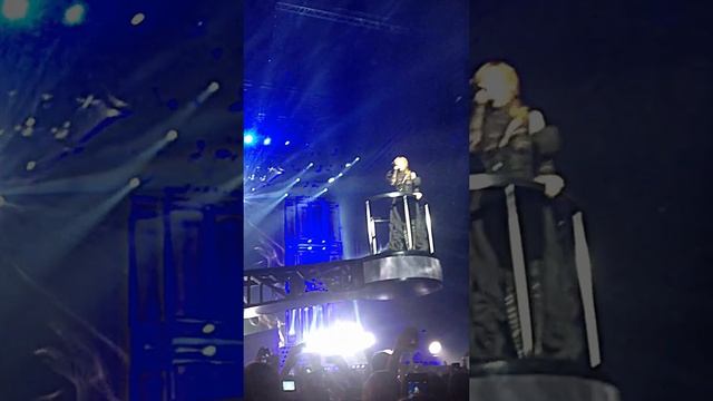 Mylene Farmer - Timeless toulouse Bleu noir 27/11/2013 смотреть онлайн