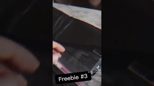 Ang daming FREEBIES ng MAC COSMETICS from LAZADA 😲 смотреть онлайн