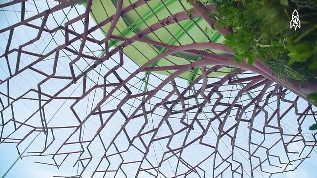 Visit Singapore's Stunning Grove of Man-Made Trees смотреть онлайн