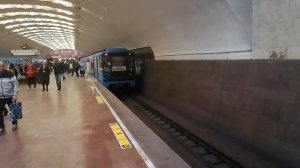 Метро Новосибирск. Сборник поездов на станции Площадь Ленина.