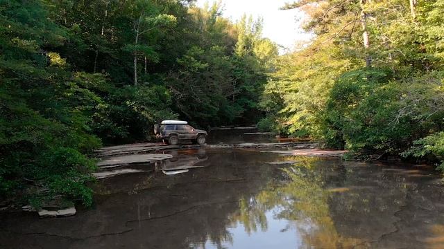SOLO Overlanding in the Ozarks | Jeep WJ смотреть онлайн