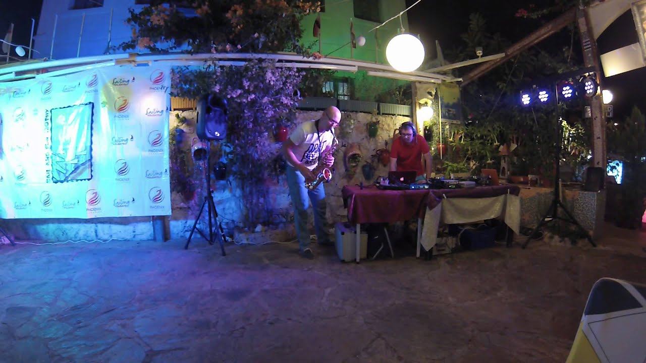 Саксофонист Михаил Морозов и Диджей Сандр смотреть онлайн