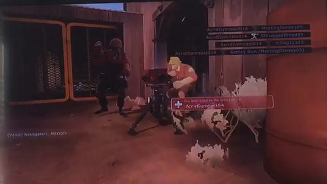 Playing Team Fortress 2 on Xbox 360